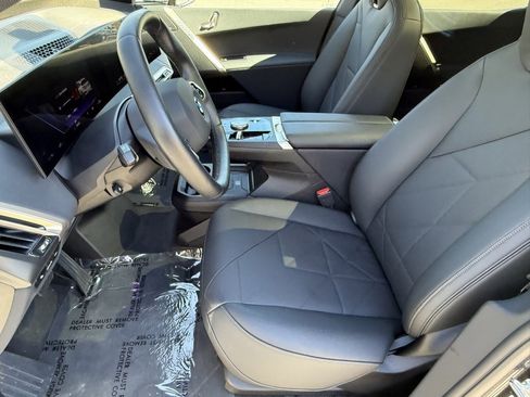 Used 2025 BMW iX xDrive50 image 20
