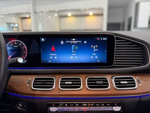 Used 2025 Mercedes-Benz GLE 450 4MATIC Coupe w/ Winter Package image 26