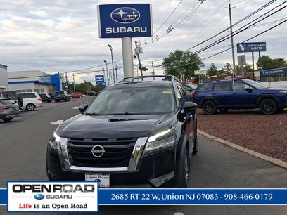 Used 2022 Nissan Pathfinder Platinum w/ Cargo Package