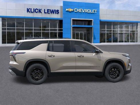 New 2026 Chevrolet Traverse Z71 w/ Driver Confidence Package AWD/4WD image 5