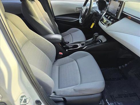 Used 2020 Toyota Corolla SE FWD image 18