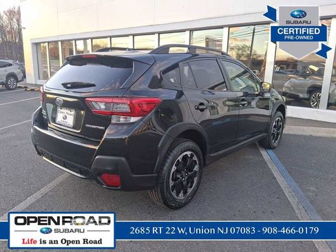 Certified 2023 Subaru Crosstrek 2.0i image 8