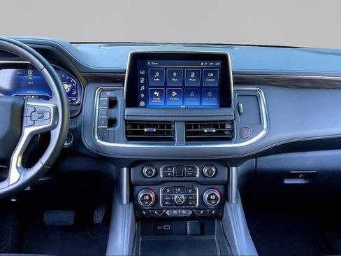 Used 2024 Chevrolet Tahoe LT AWD/4WD image 9