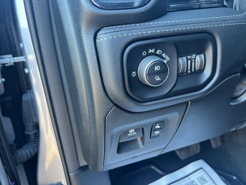 Used 2022 RAM 1500 Limited image 13