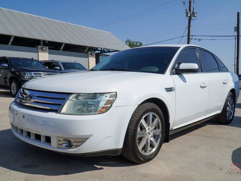 Used 2008 Ford Taurus SEL image 3