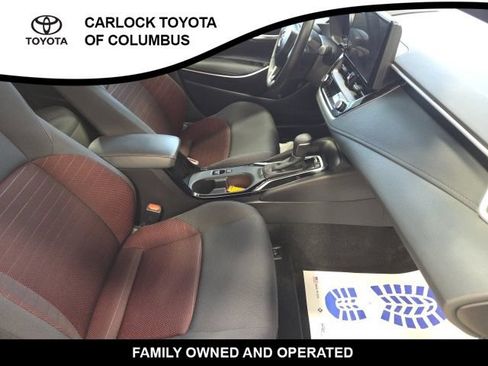 Used 2025 Toyota Corolla SE FWD image 21
