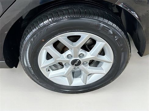 Used 2024 Kia Soul LX w/ Option Group 015 image 10