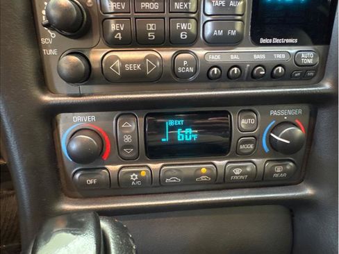 Used 1999 Chevrolet Corvette Coupe w/ Memory Pkg image 17