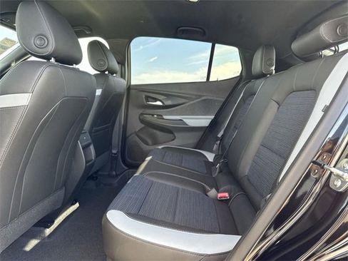 New 2025 Buick Envista Preferred image 24