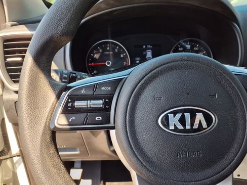 Used 2021 Kia Sportage LX image 21