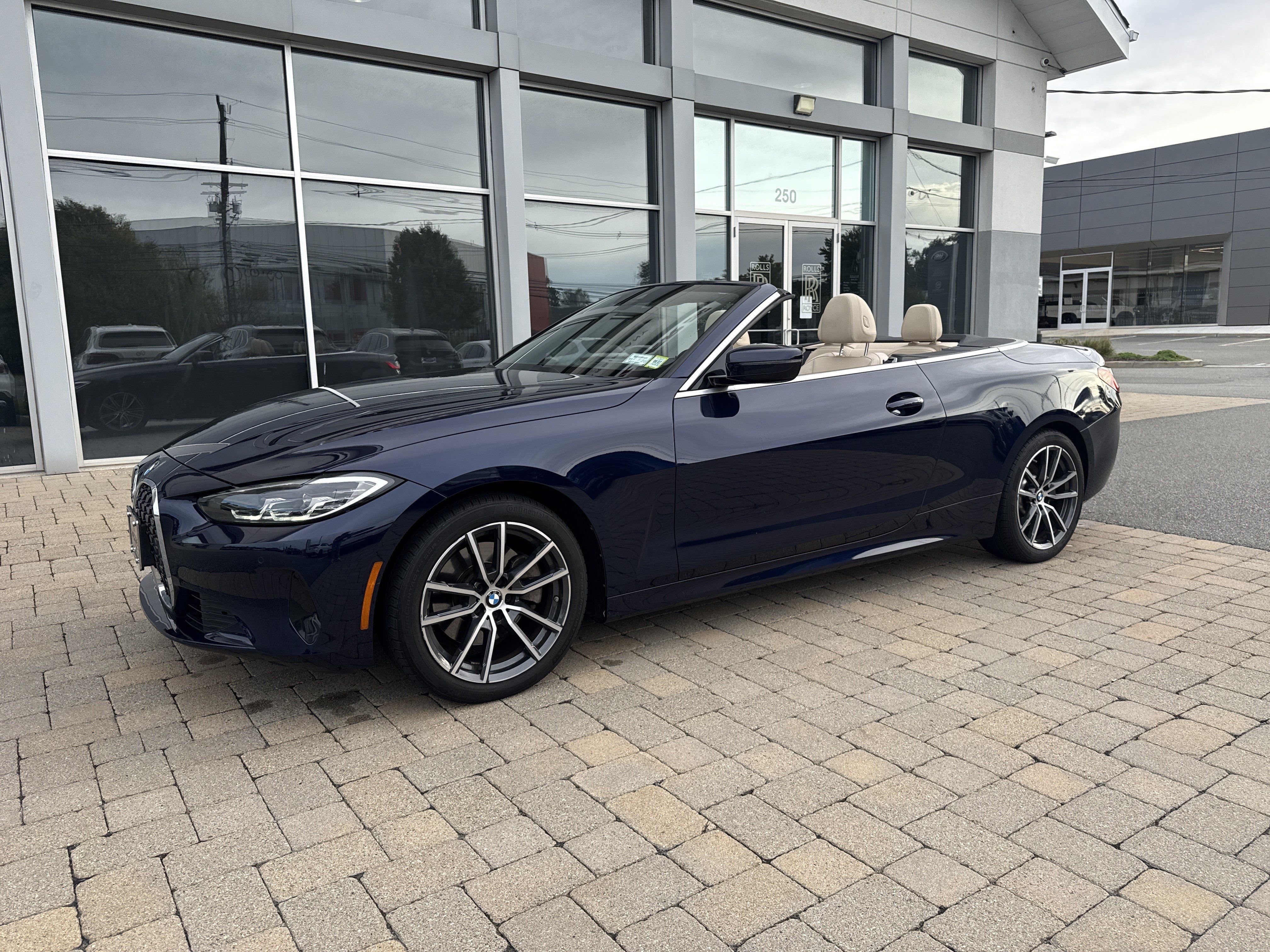Used 2024 BMW 430i xDrive Convertible w/ Premium Package AWD/4WD image 34