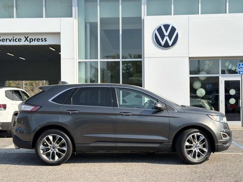 Used 2018 Ford Edge Titanium image 4