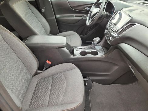 Used 2022 Chevrolet Equinox LT FWD image 11