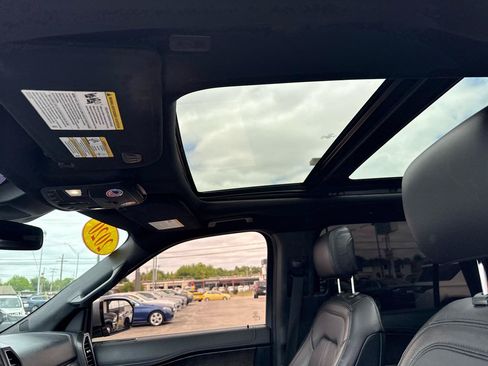 Used 2020 Ford Expedition Max Limited RWD image 29