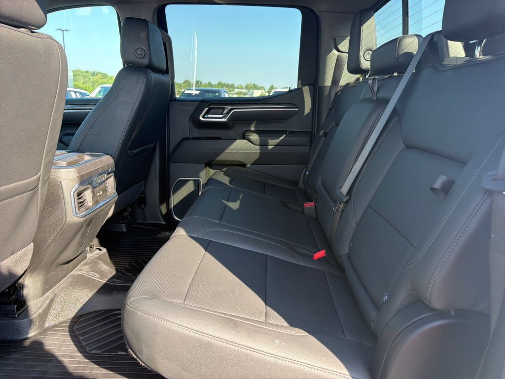 Used 2024 Chevrolet Silverado 1500 LTZ w/ LTZ Premium Package AWD/4WD image 16