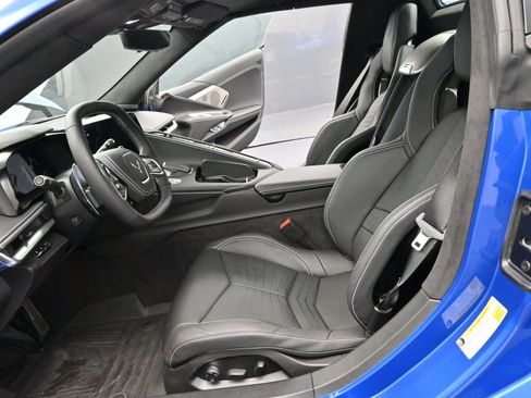 Used 2023 Chevrolet Corvette Stingray Premium Conv image 15