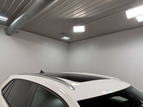 Used 2024 Volkswagen Atlas Cross Sport SE w/ Panoramic Sunroof Package AWD/4WD image 44