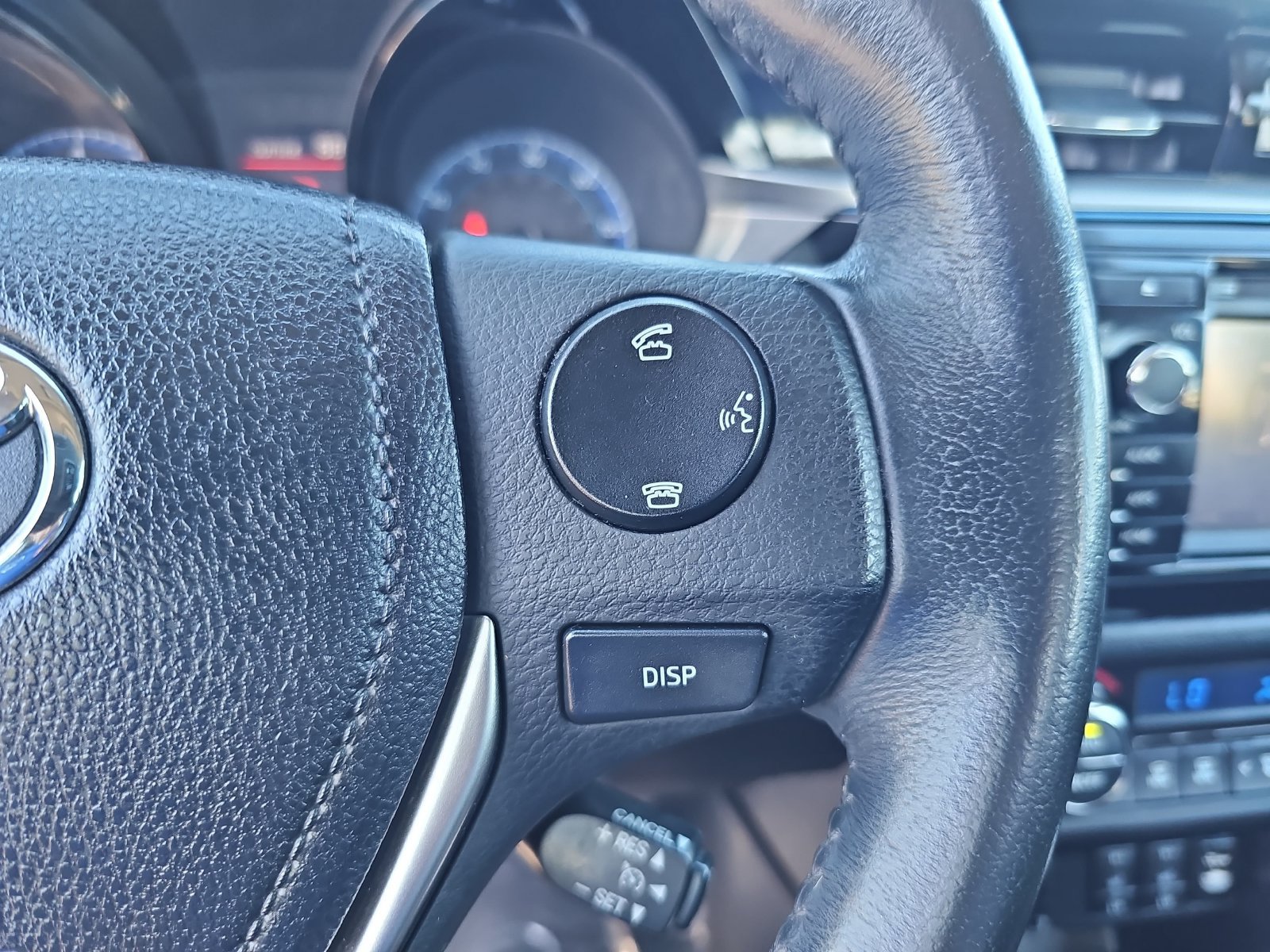 Used 2014 Toyota Corolla S Premium w/ Driver Convenience Package FWD image 17
