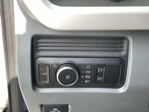 New 2026 Ford F250 4x4 Crew Cab Super Duty image 17