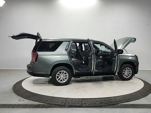 Used 2024 Chevrolet Tahoe LT image 16