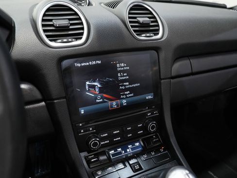 Used 2021 Porsche 718 Boxster Spyder image 40