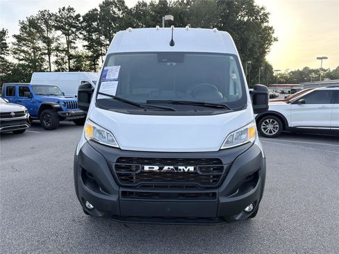 Used 2024 RAM ProMaster 2500 w/ Convenience Group FWD image 3