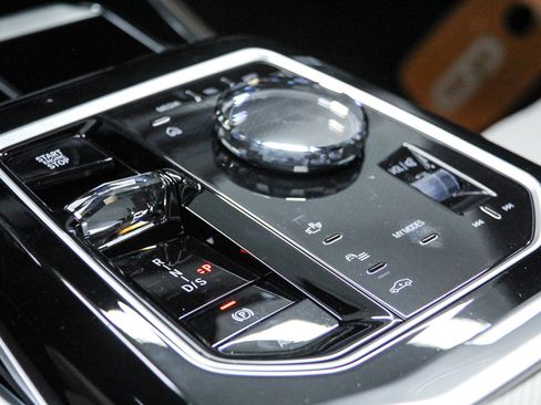 New 2026 BMW 760i xDrive w/ Executive Package AWD/4WD image 20