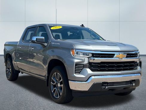Used 2024 Chevrolet Silverado 1500 LT AWD/4WD image 32