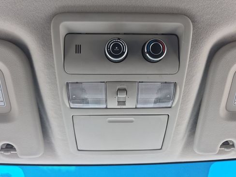 Used 2015 Nissan NV 3500 SV RWD image 29