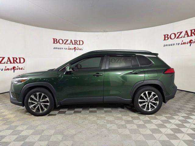 Used 2024 Toyota Corolla Cross XLE w/ Convenience Package AWD/4WD image 7