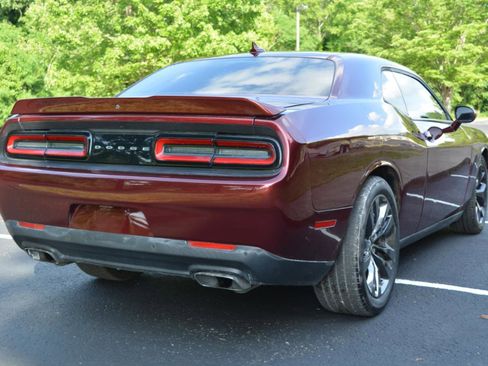 Used 2018 Dodge Challenger R/T Plus RWD image 5