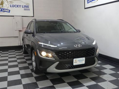 Used 2023 Hyundai Kona SEL FWD image 5
