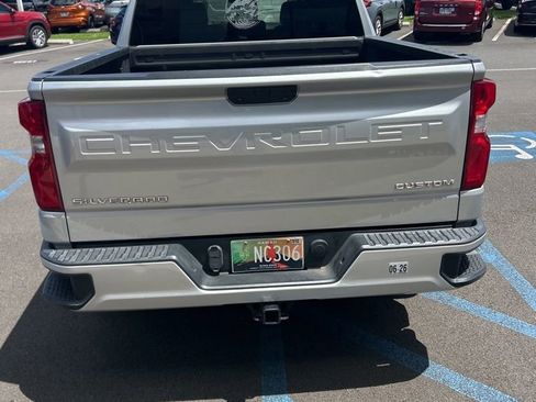 Used 2022 Chevrolet Silverado 1500 Custom RWD image 3