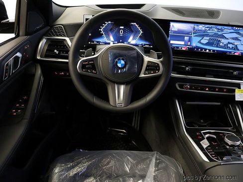 New 2026 BMW X6 xDrive40i w/ Climate Comfort Package image 15