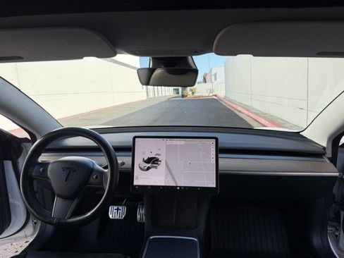 Used 2021 Tesla Model 3 Standard Range Plus RWD image 13