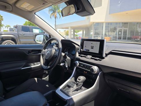 Certified 2025 Toyota RAV4 LE FWD image 11