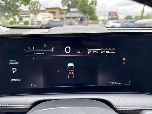 Certified 2024 Nissan Ariya AWD image 3
