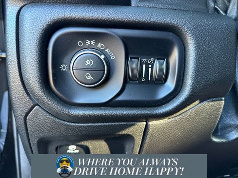 Used 2019 RAM 1500 Big Horn image 21