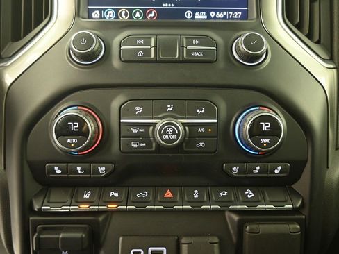 Used 2020 Chevrolet Silverado 2500 LTZ w/ LTZ Premium Package AWD/4WD image 30