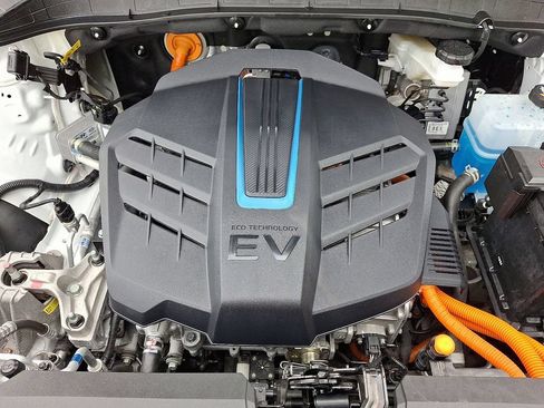 Used 2023 Hyundai Kona SEL FWD image 29