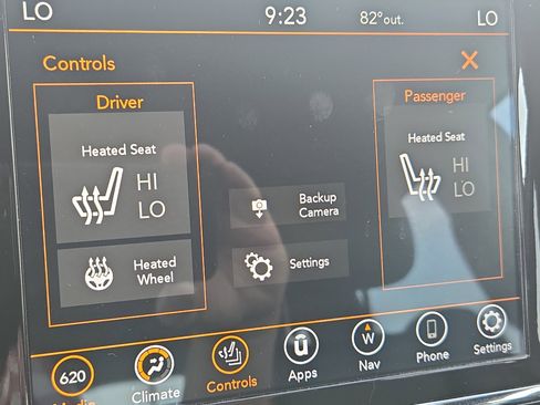 Used 2022 Jeep Grand Cherokee Laredo X image 29