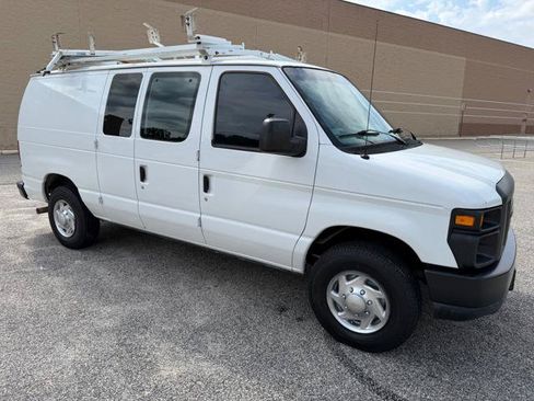 Used 2013 Ford E-250 and Econoline 250 w/ PWR Group RWD image 38
