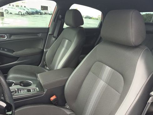 Used 2025 Honda Civic Sport image 10