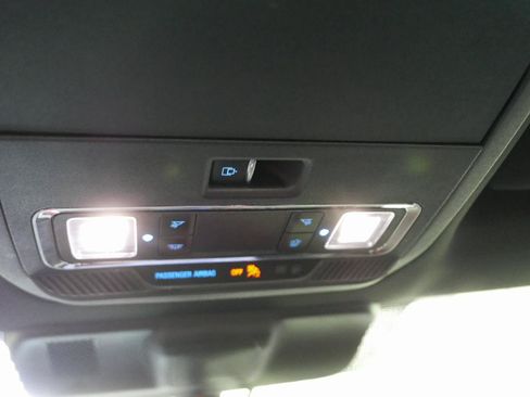 Used 2022 Ford F150 Lariat w/ Equipment Group 502A High AWD/4WD image 24