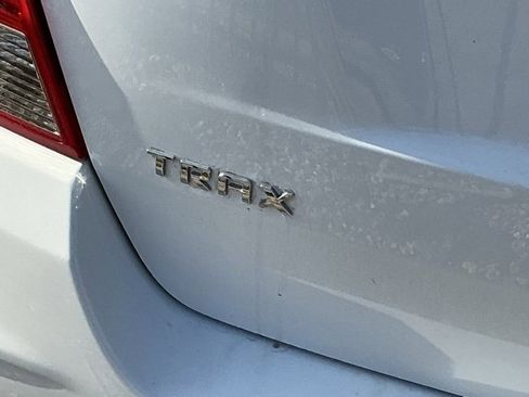 Used 2020 Chevrolet Trax LS image 9