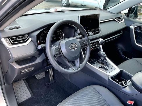 Certified 2025 Toyota RAV4 LE image 15