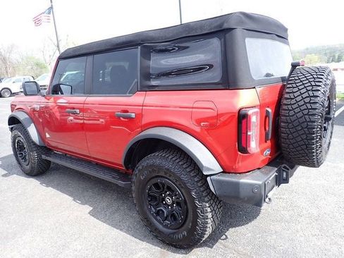 Certified 2024 Ford Bronco Wildtrak AWD/4WD image 3