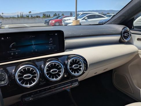 Certified 2020 Mercedes-Benz CLA 250 image 12