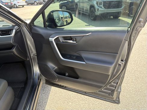 Certified 2022 Toyota RAV4 XLE w/ Convenience Package image 26