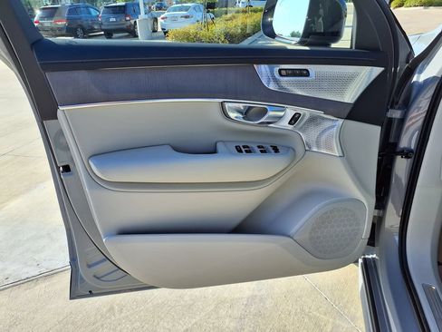 New 2026 Volvo XC90 B6 Ultra w/ Lounge Package AWD/4WD image 14